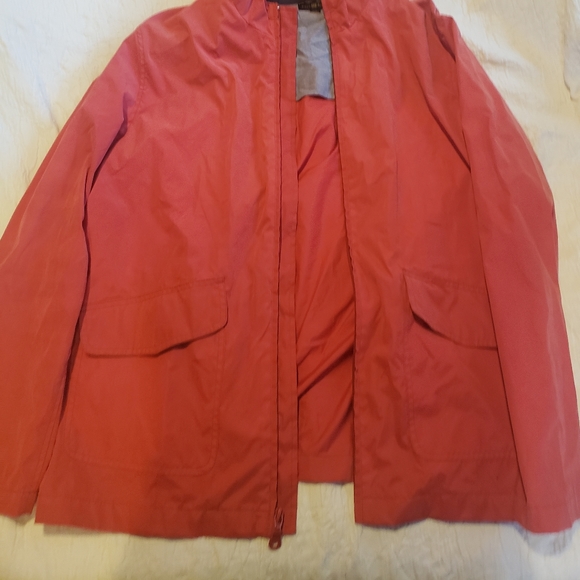 🧥Salmon colored raincoat - Picture 2 of 6